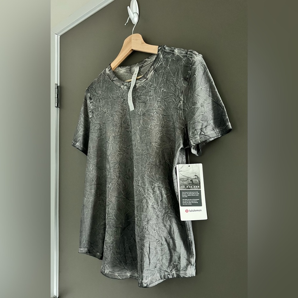 LULULEMON LOVE CREW *WASH SHORT SLEEVE